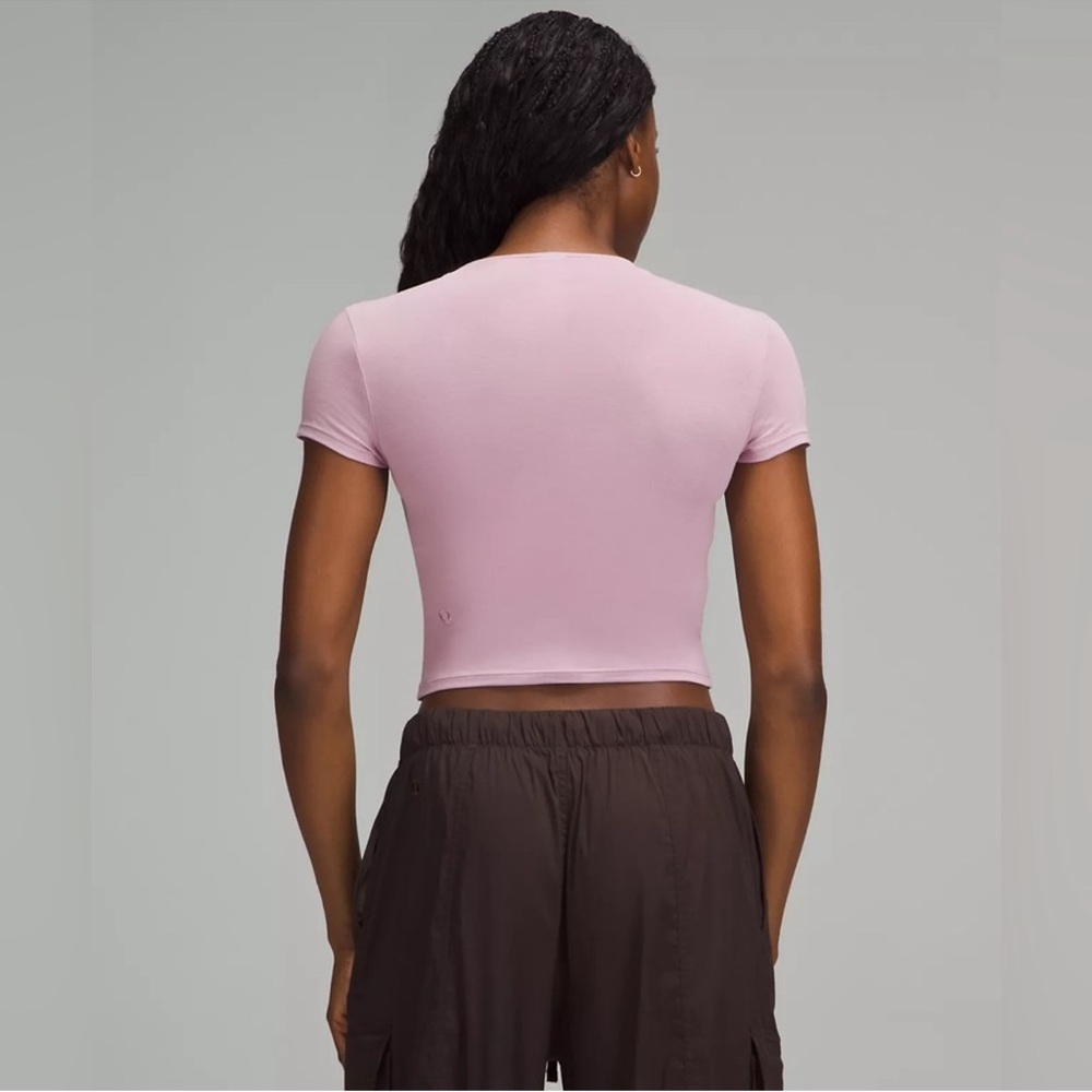 NWT 💕 Lululemon Asymmetrical Front-Twist T-shirt in Cream size large - Picture 3 of 7